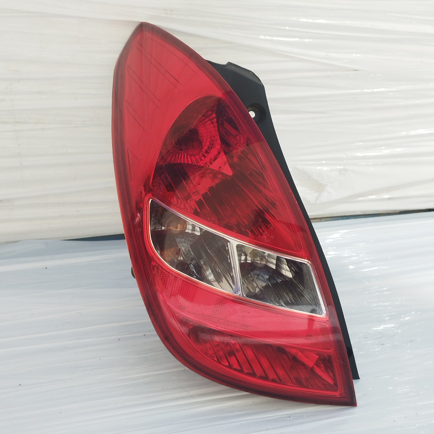 Fanale posteriore sx Hyundai I20 2010 cod: 92401-1J000 ecoDM207