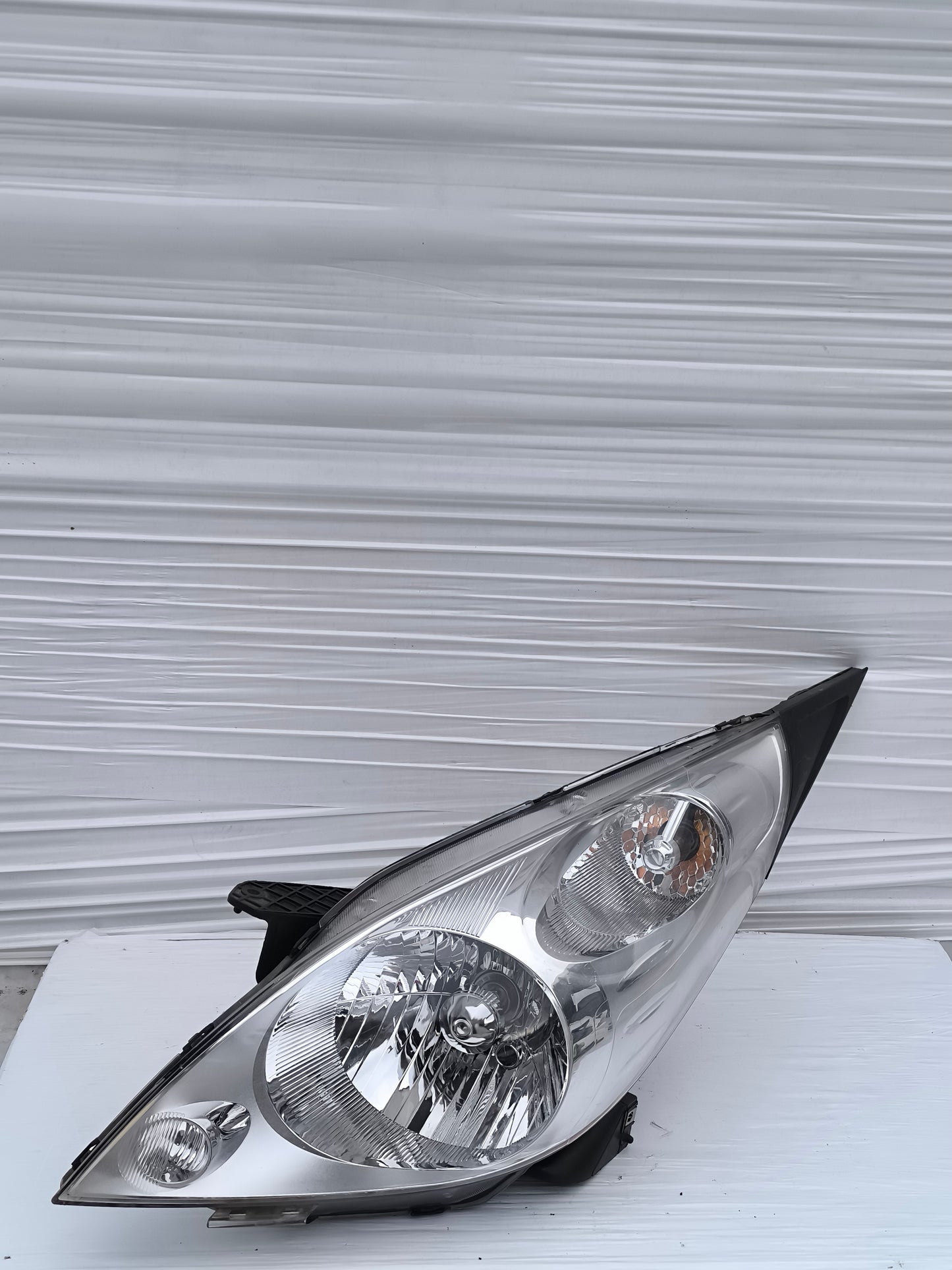 Fanale anteriore sx Chevrolet Spark anno 2010-2015 ecoAG8391