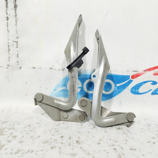 Ford Focus 2009 Hood Hinges Code: 4M51-16800-AA ecoAC10299