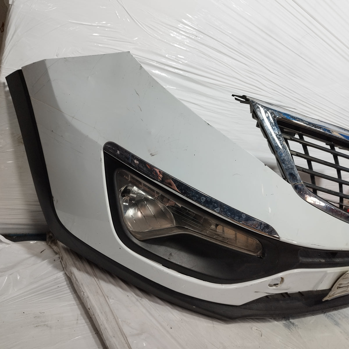 Paraurti anteriore bianco Kia Sportage III (SL) 2010-2013 ecoAC17309
