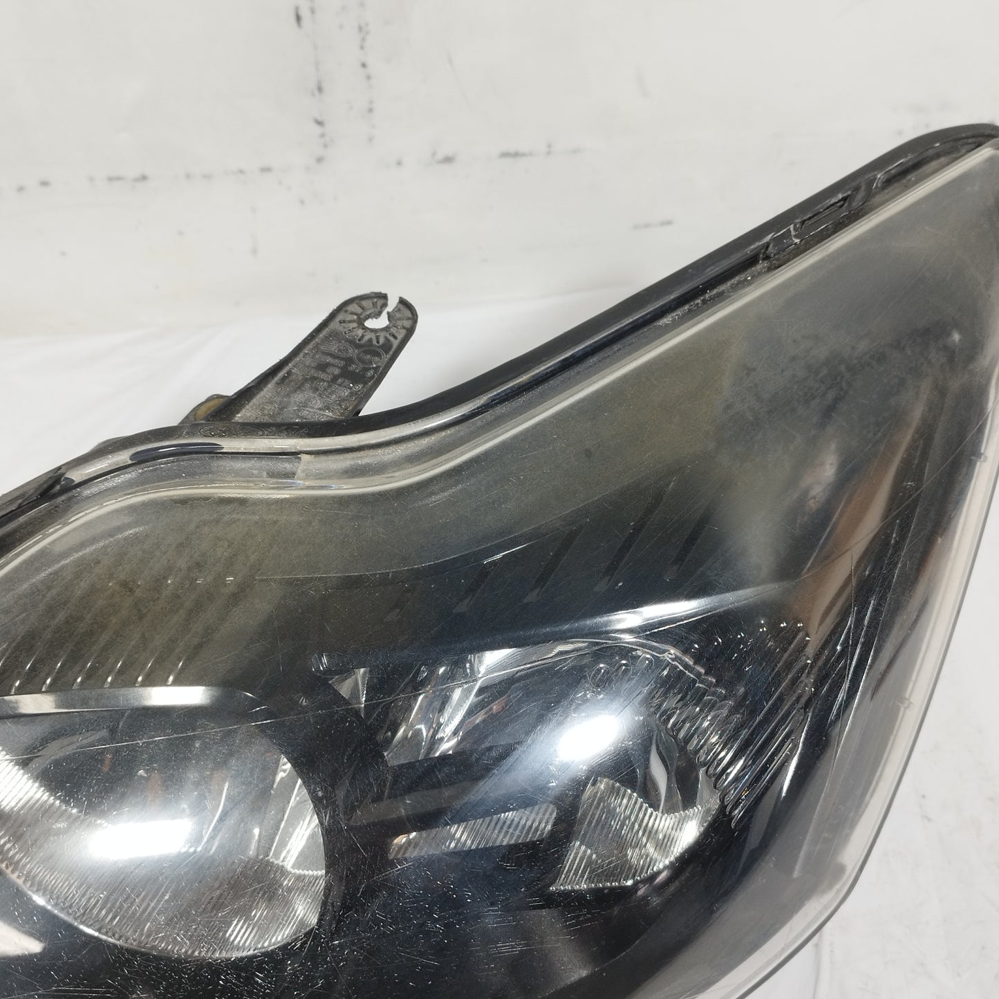 Fanale anteriore sx Ford Focus II (mk2.5) 2008-2011 cod: 8m51-13w030-cf ecoAC15184