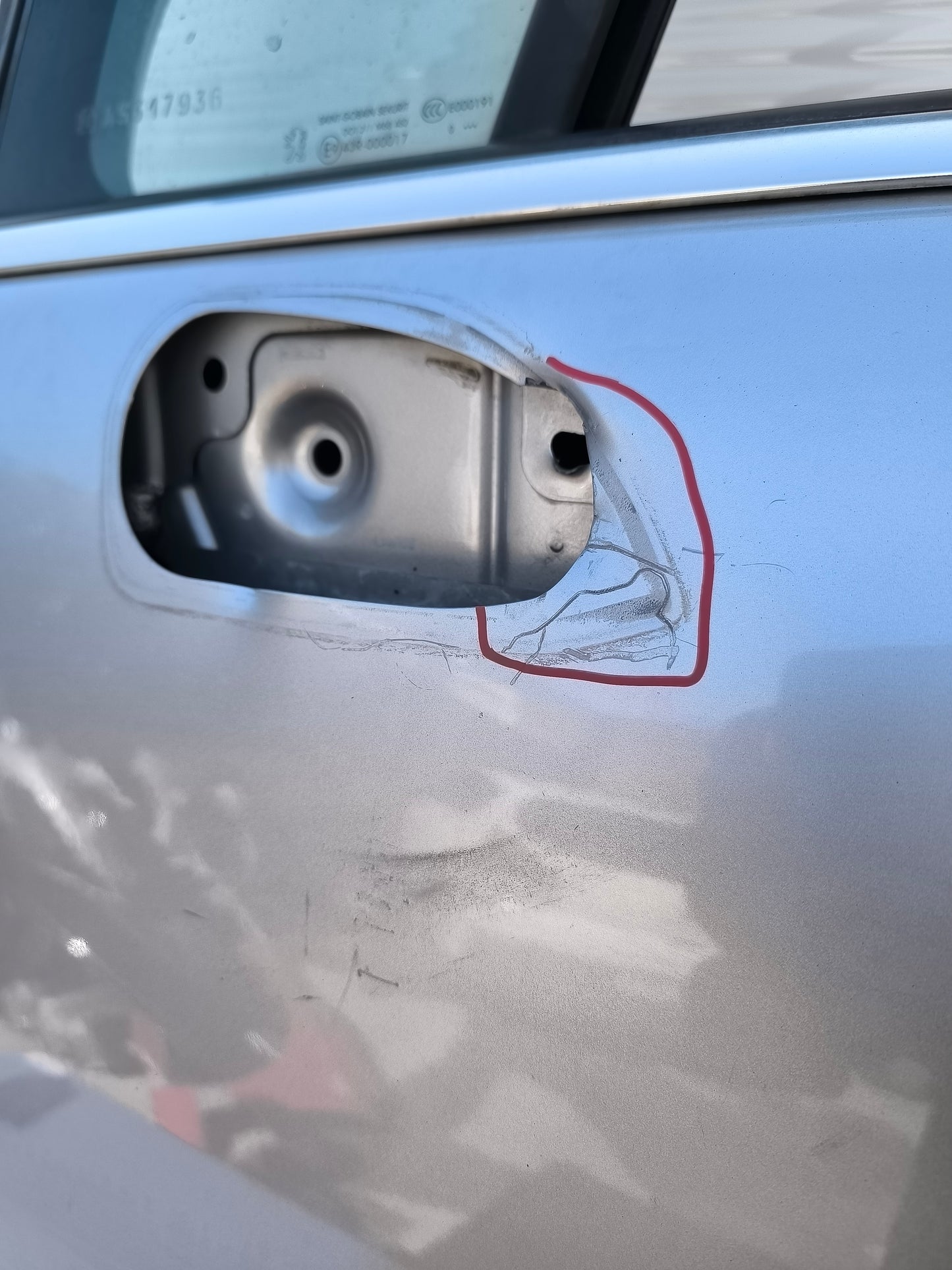 Sportello anteriore sx grigio argento Peugeot 5008 anno 2009-2016 ecoAG8187
