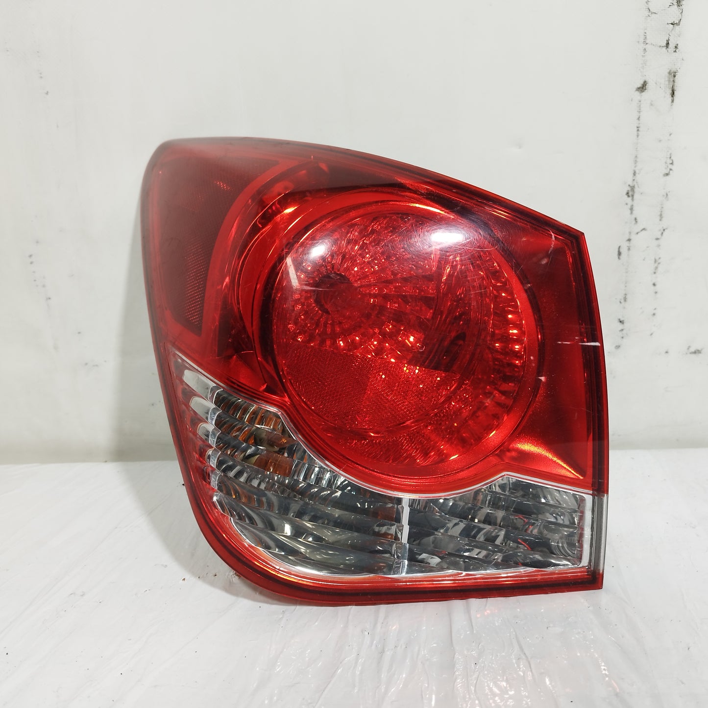 Fanale posteriore esterno sx Chevrolet Cruze (J300) Berlina 2009-2012 ecoAC15313
