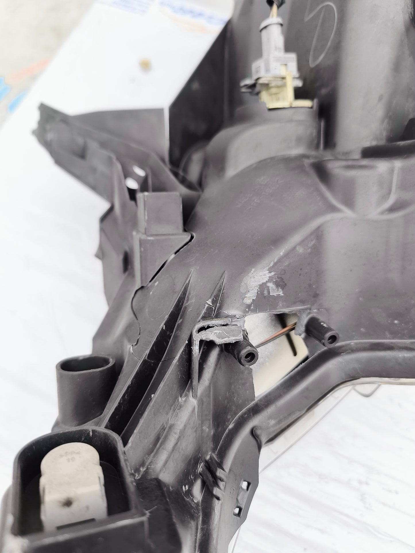 Fanale anteriore dx Peugeot 108 2015 ecoAG5817