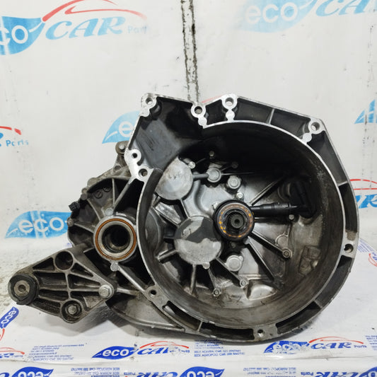 Ford Focus 1.6 HDI 8V 6-Gang-Schaltgetriebe 2015 ecoAC11003