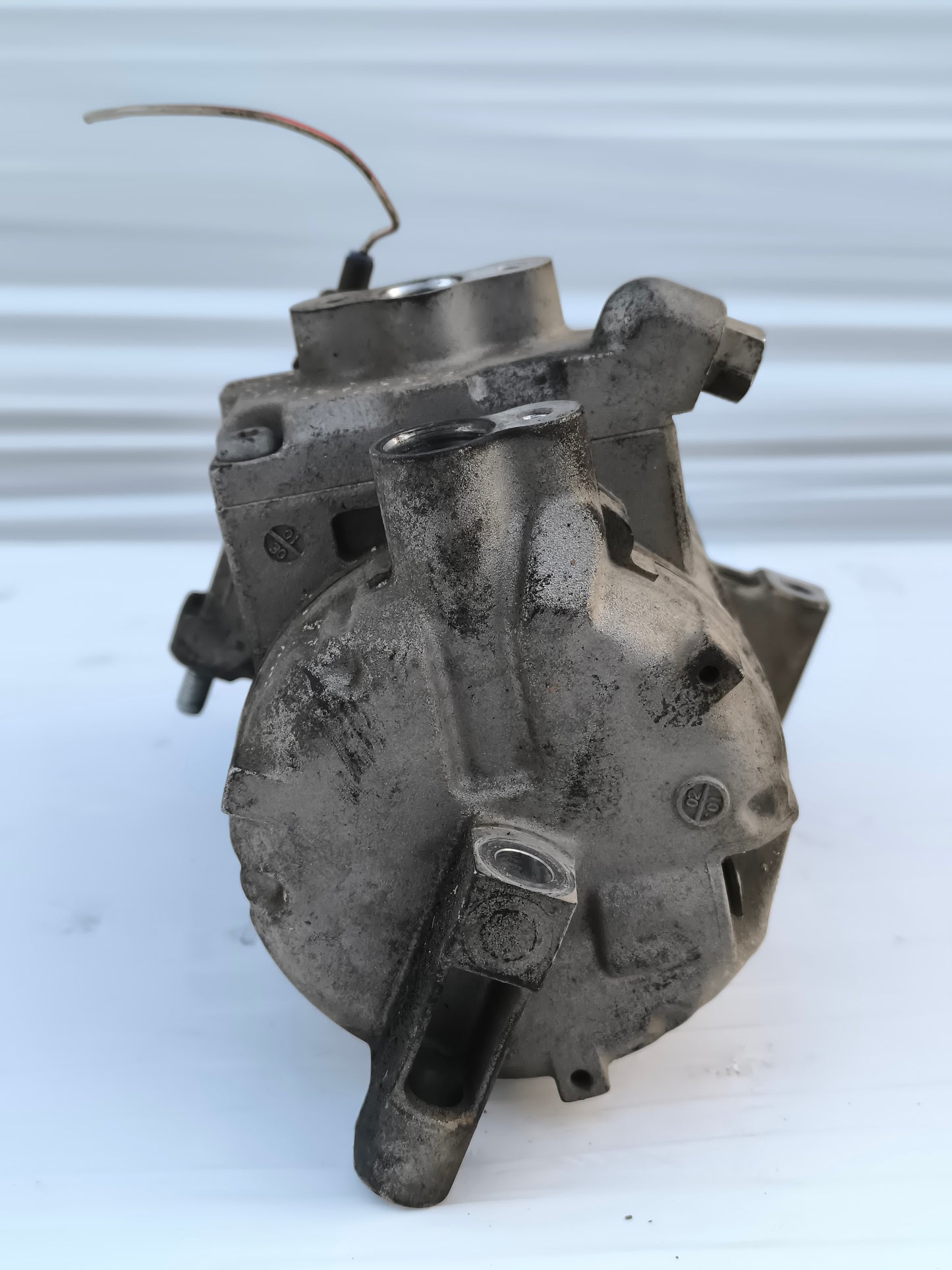 Compressore aria condizionata Suzuki Grand Vitara 1.9 D anno 2010 cod: 95201-67JA0 ecoAG7867