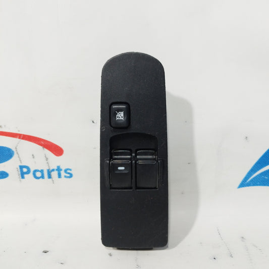 Pulsantiera anteriore sx Mitsubishi Colt 2008 Cod: 8608a179 ecoAC10163