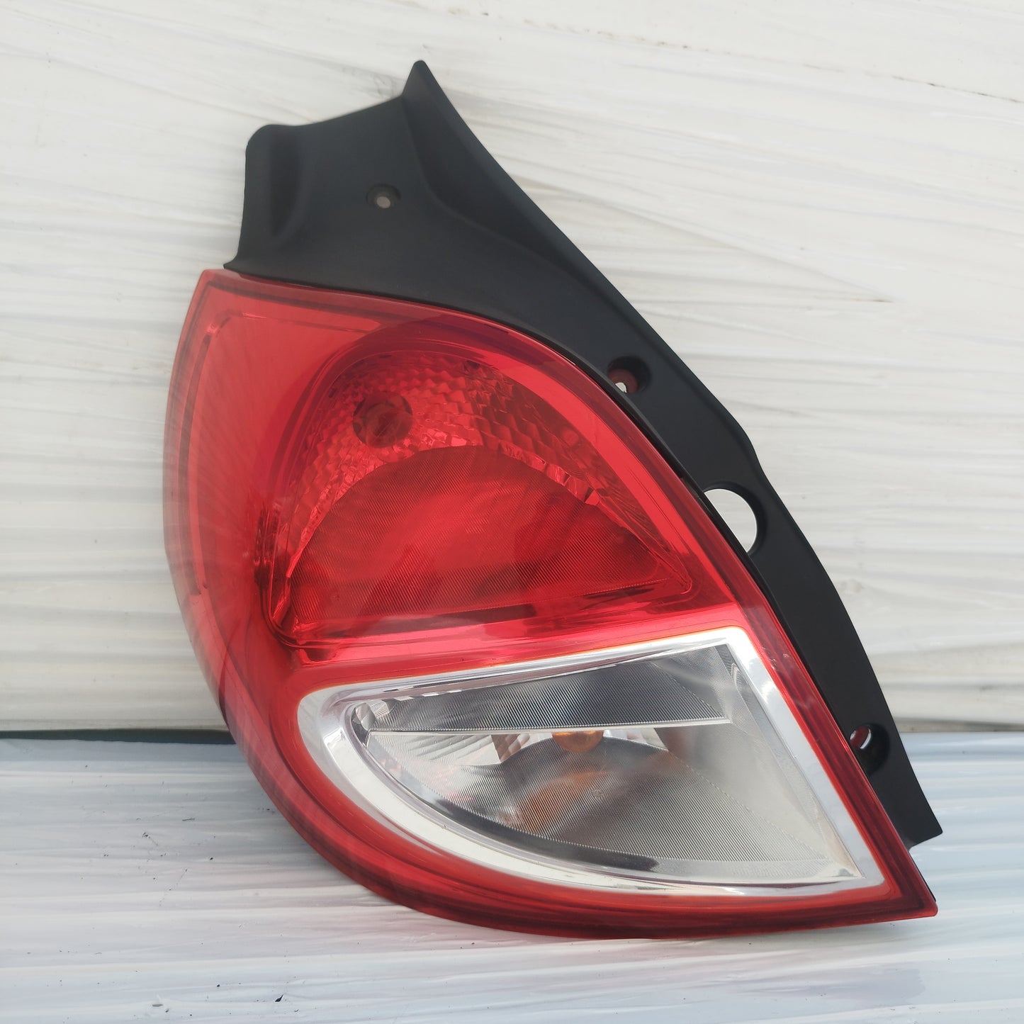 Fanale posteriore sx Renault Clio 2010 ecoDM210