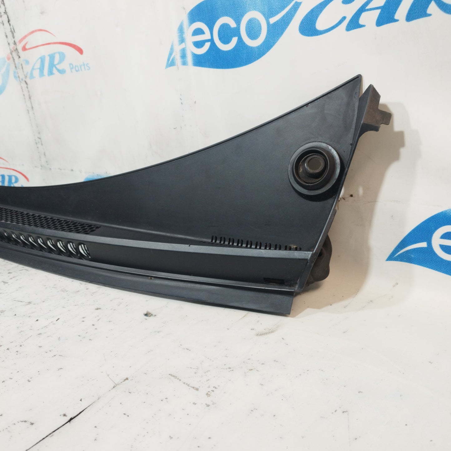 Tropfschalengrill Peugeot 3008 2011 Code: 9671408577 ecoAC9716