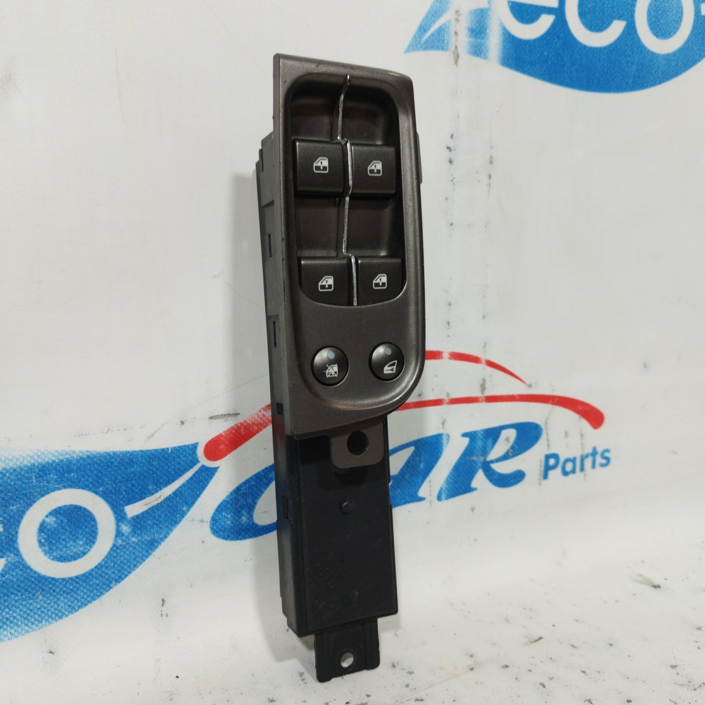 Front left button panel 4 buttons Lancia Thesis 2008 code: 735375016 ecoAC10119