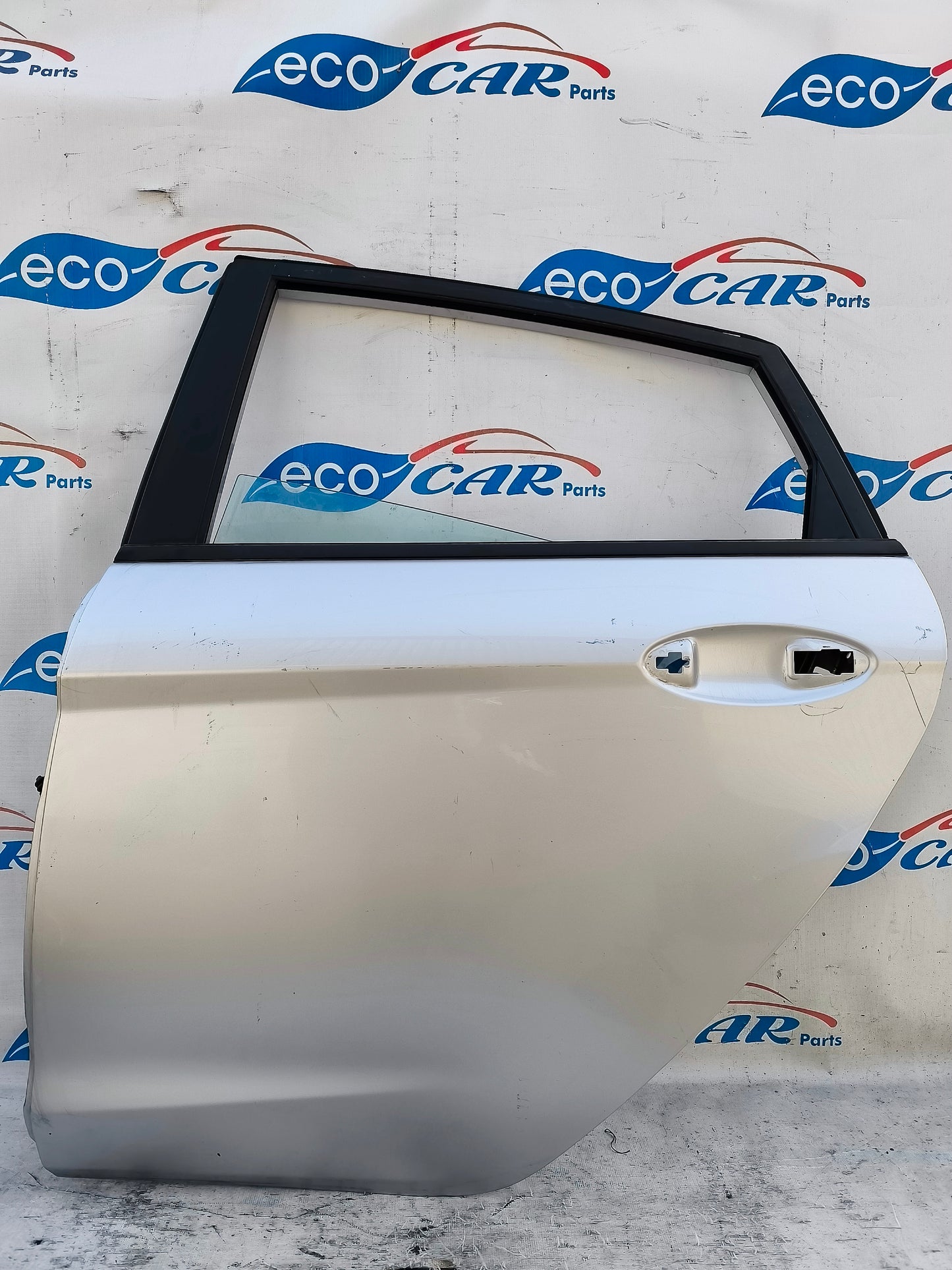 Sportello posteriore sx grigio argento Ford Fiesta 2012 ecoAG6161