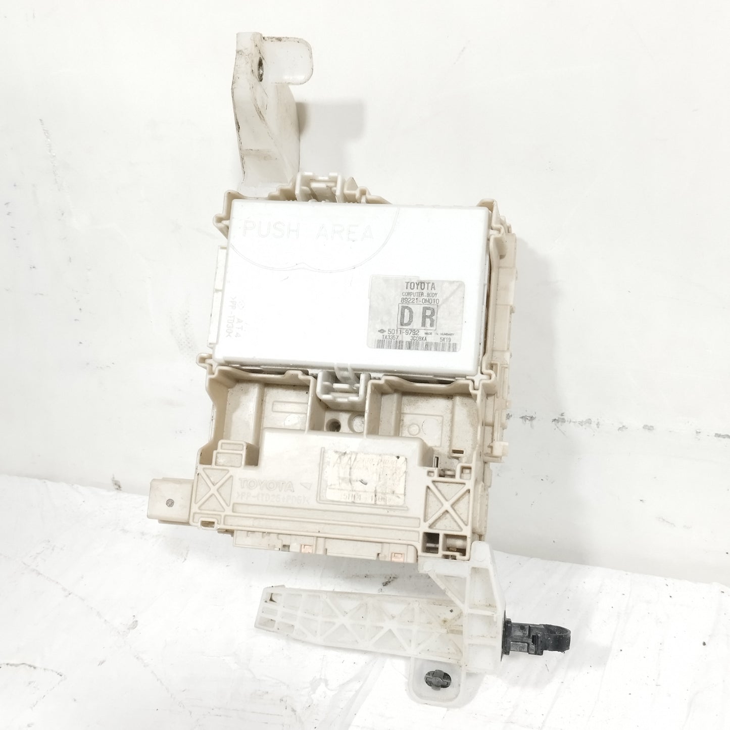 Centralina porta fusibili Toyota Aygo 1.0 B 2012-2021 cod: 89221-0H010 ecoAC16307