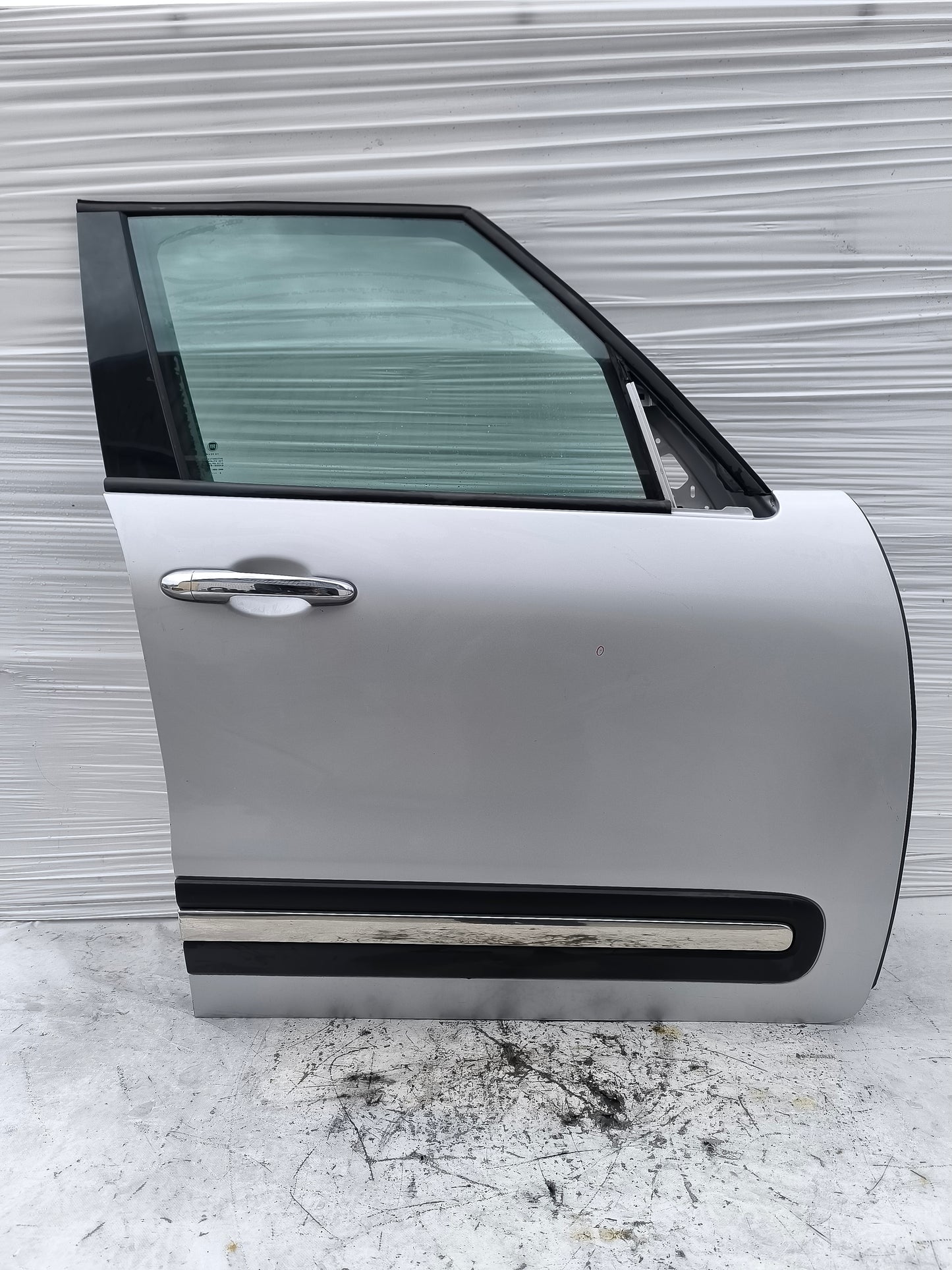 Sportello anteriore dx grigio argento Fiat 500L 2013-2022 ecoAG8444