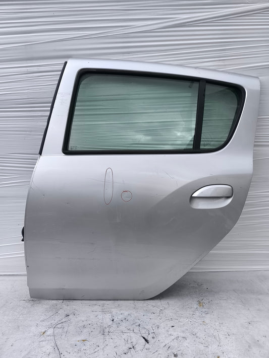 Sportello grigio argento posteriore sx Dacia Sandero anno 2012-2020 ecoAG7995