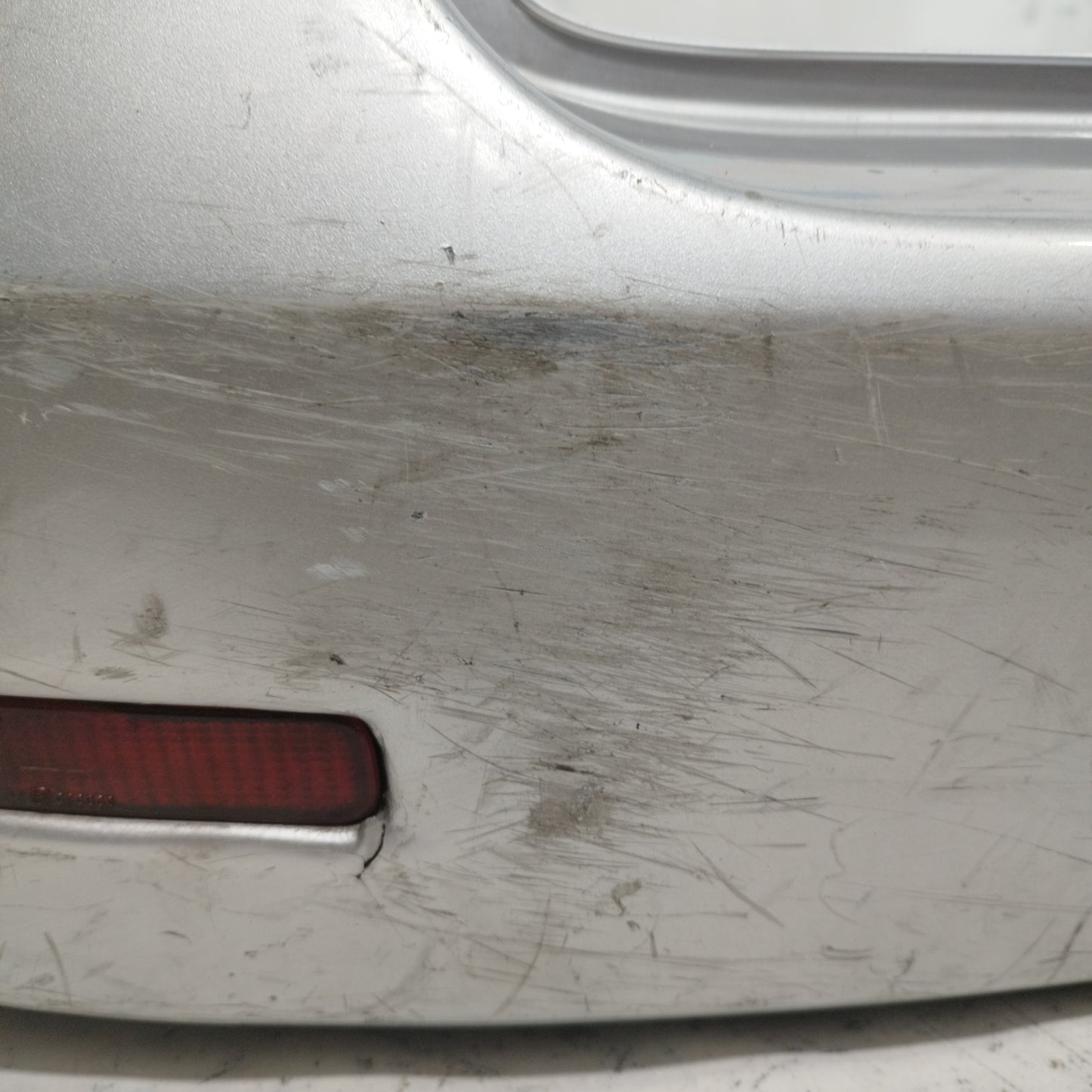 Toyota Corolla Verso 2002 ecoAC9670 Silbergraue Heckstoßstange