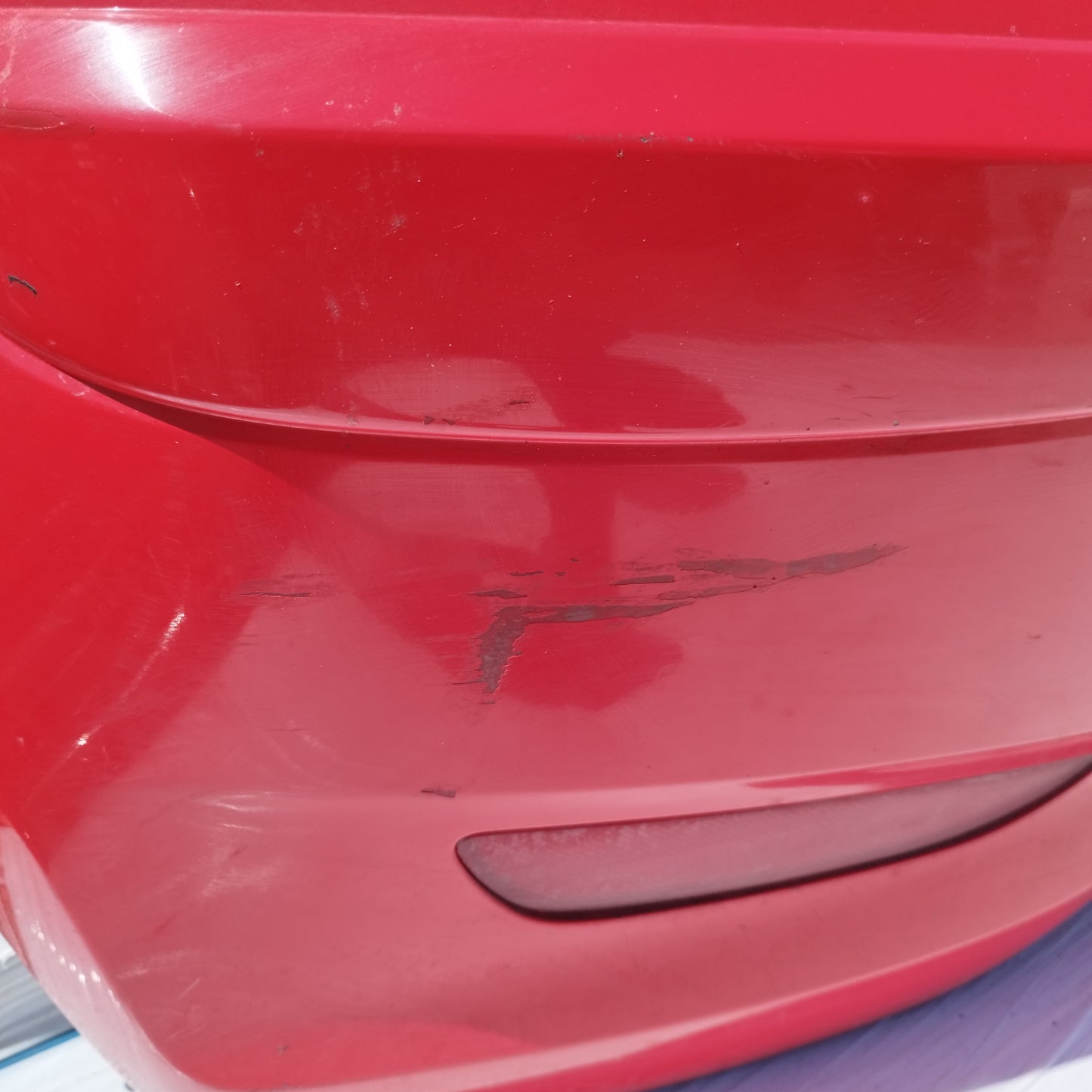 Paraurti posteriore rosso Hyundai I10 I (PA) 2011-2013 Restyling cod: 86611-0X210 ecoDM147