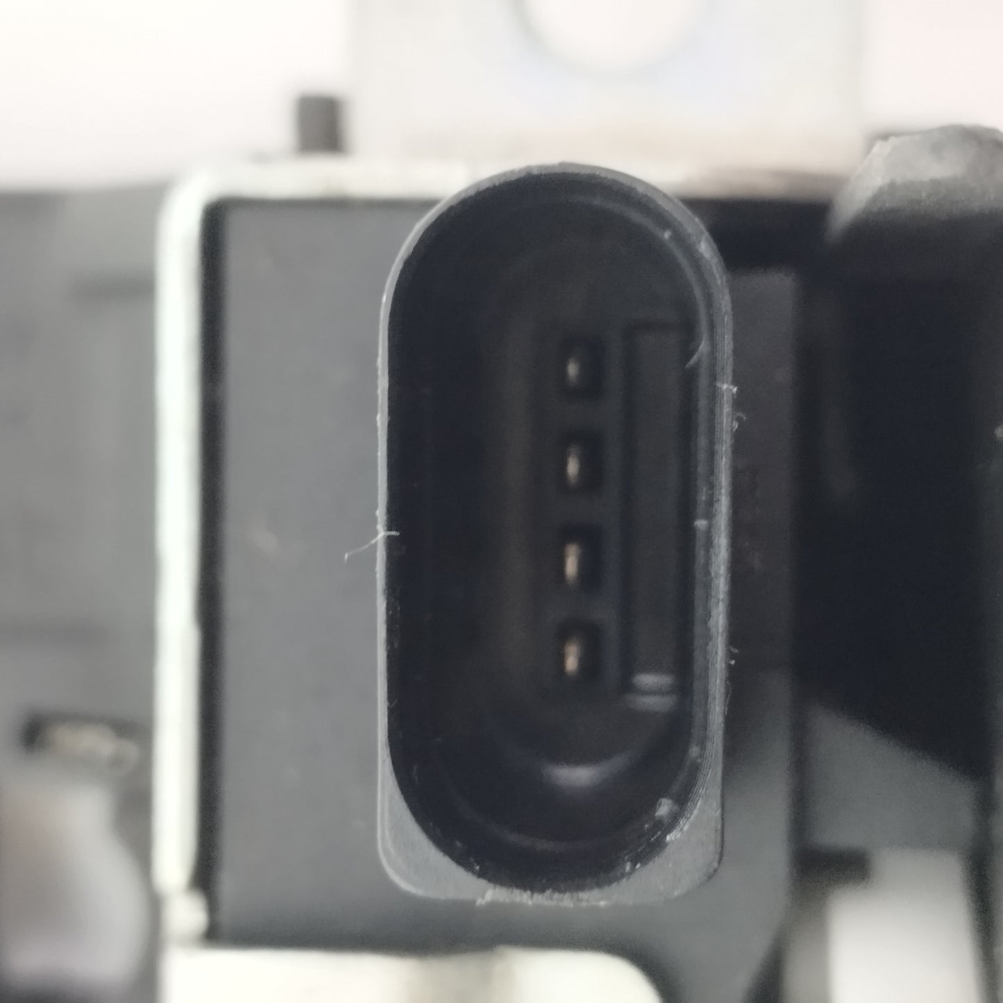 Serratura portellone Volkswagen Golf VI (5N1) 2008-2013 cod: 5k0827505C ecoAC16389