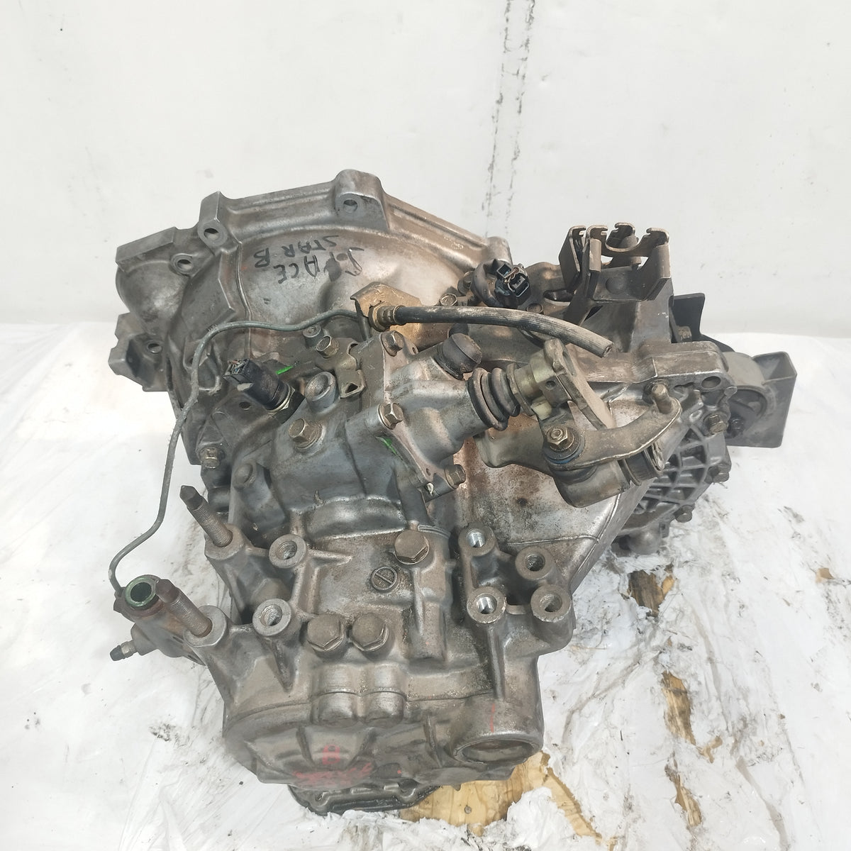 Cambio manuale Mitsubishi Space Star 2.0 B 2000-2002 cod: F5M422V5A ecoAC16380