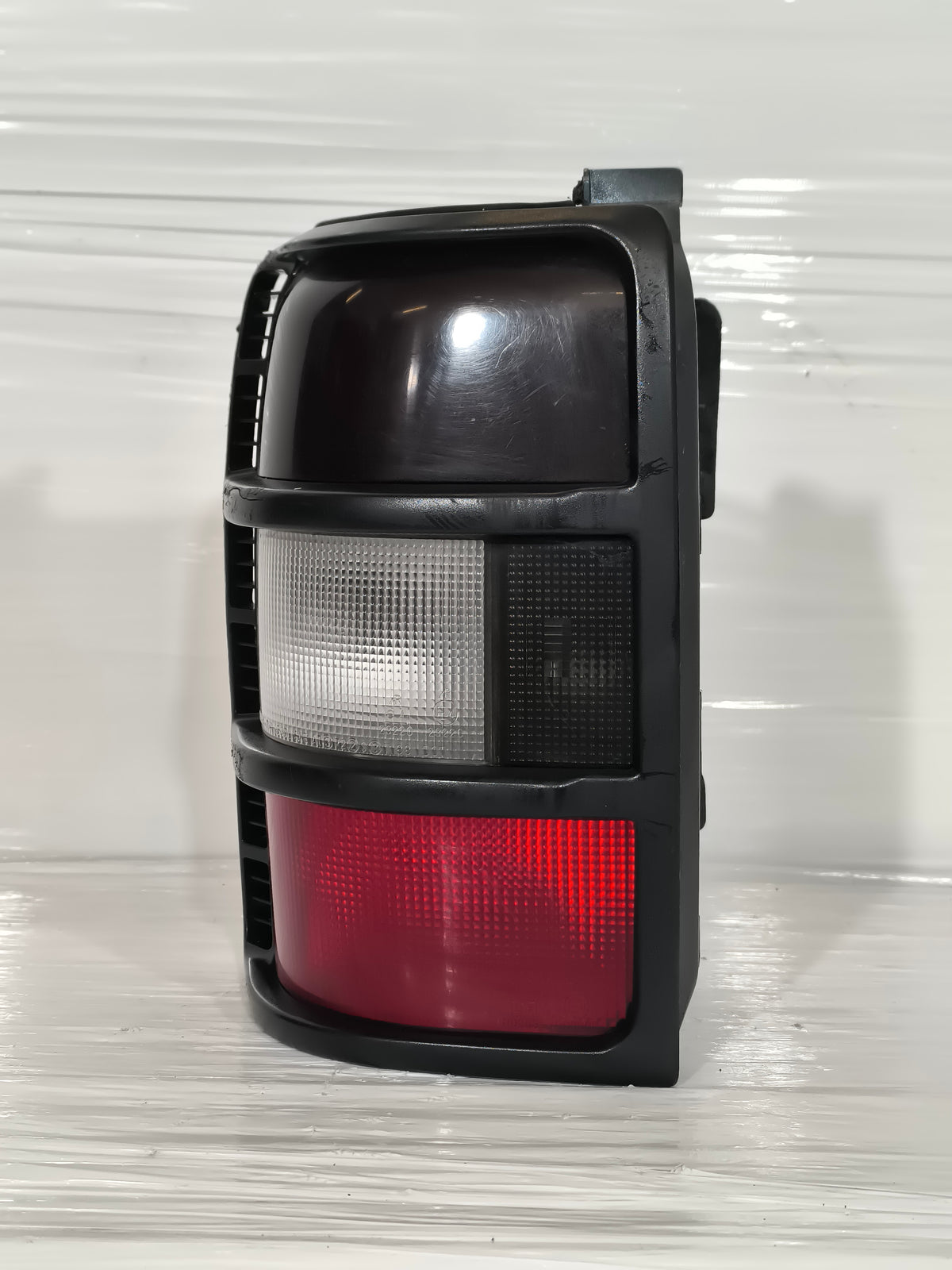 Fanale posteriore sx Mitsubishi Pajero II (V20) 2.8 D anno 1997-2000 ecoAG9915