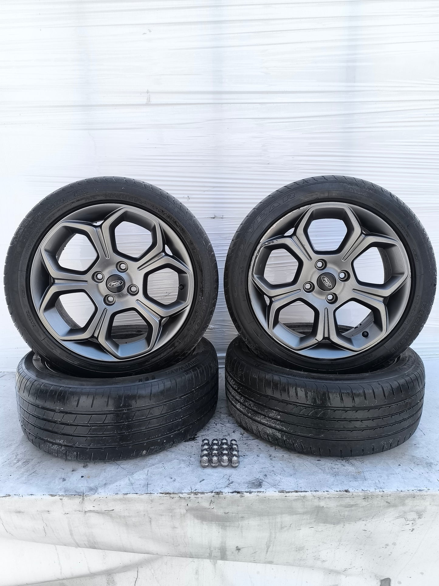 Set gomme e cerchi Ford Ecosport anno 2022 ecoAG8203