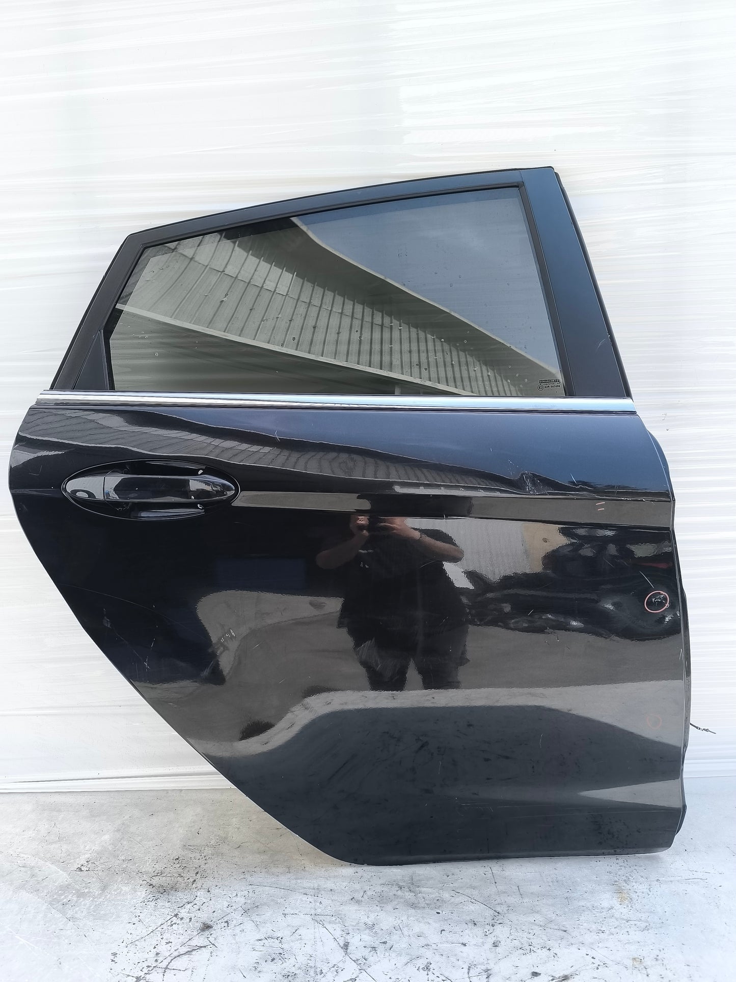 Sportello posteriore dx Ford Fiesta anno 2010 nero ecoAG8148