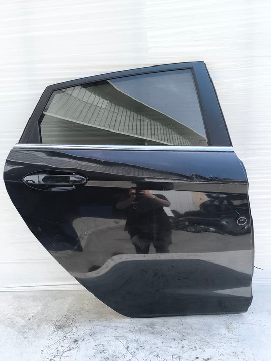 Sportello posteriore dx Ford Fiesta anno 2010 nero ecoAG8148