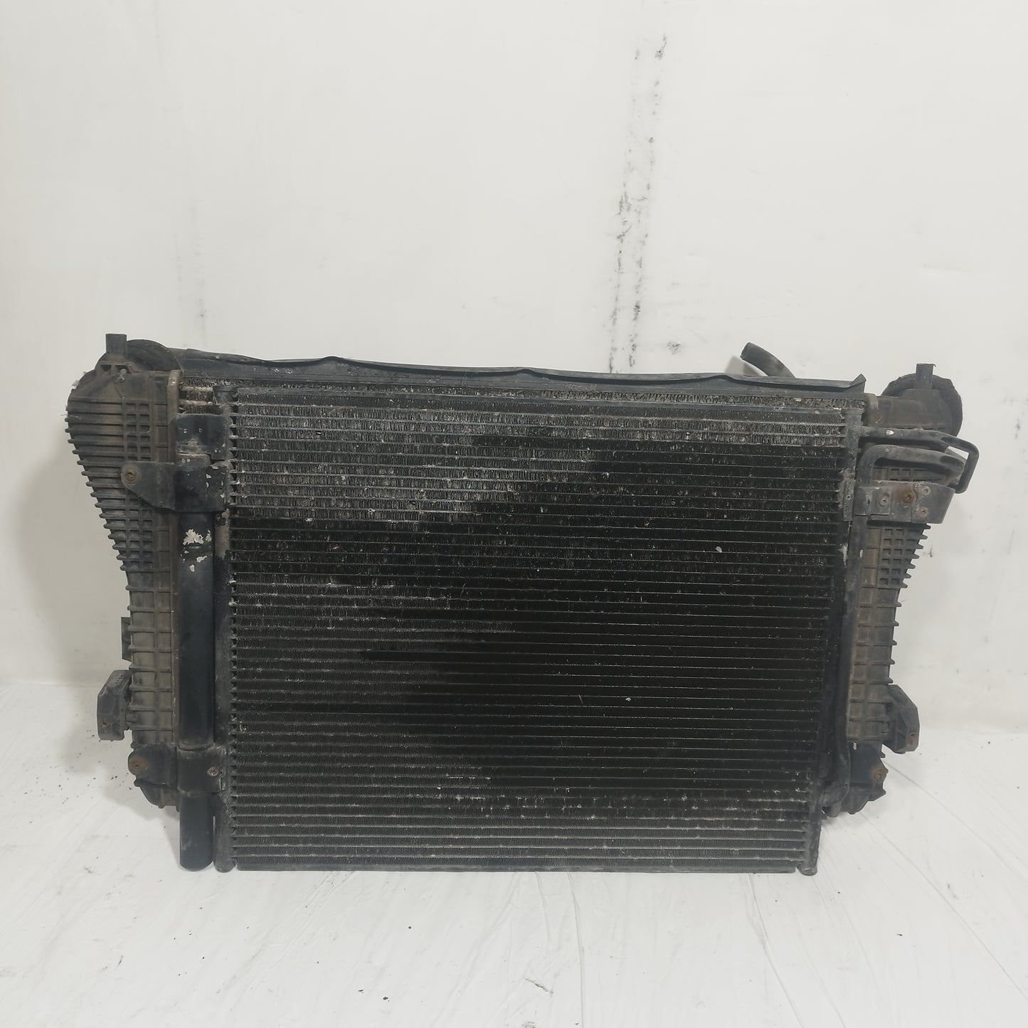 Radiatore Intercooler con a / c Volkswagen Touran 1.9 D 2005 ecoAC14829