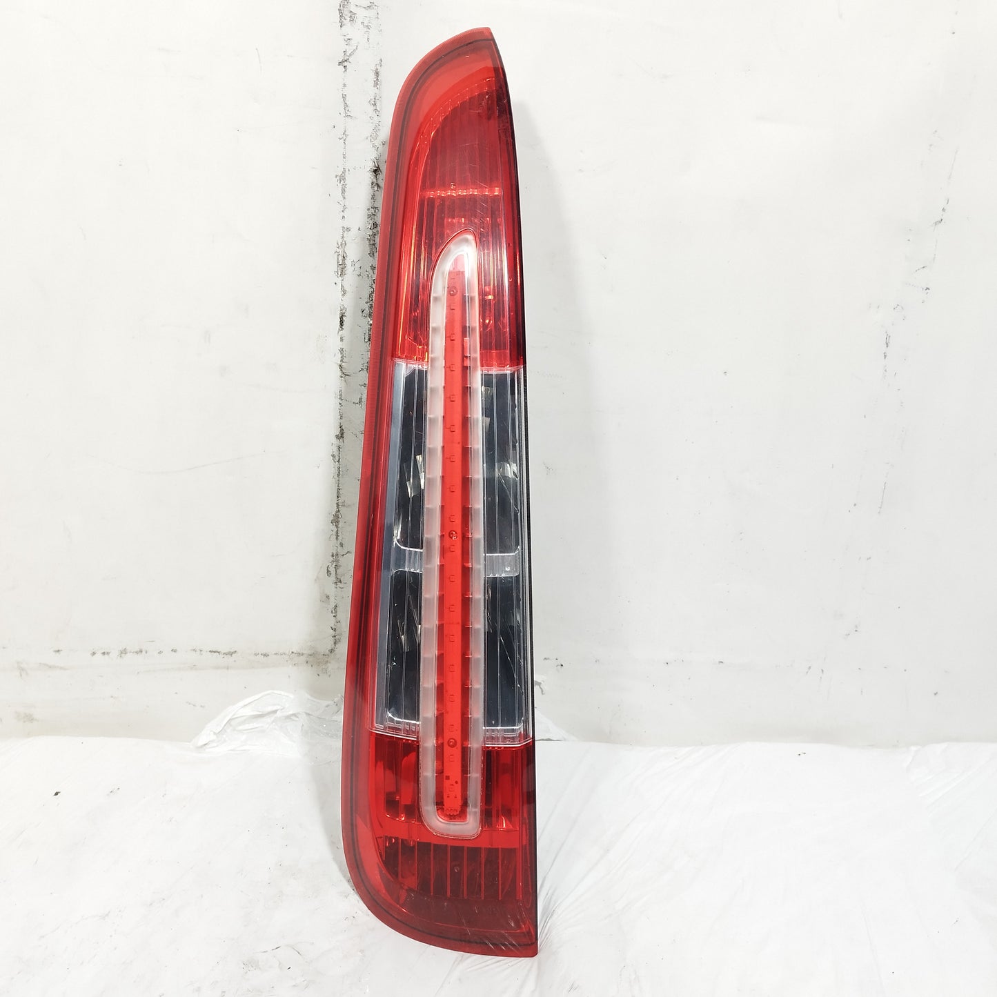 Fanale posteriore sx a led Ford C-Max I (DM2) 2007-2010 ecoAC16554