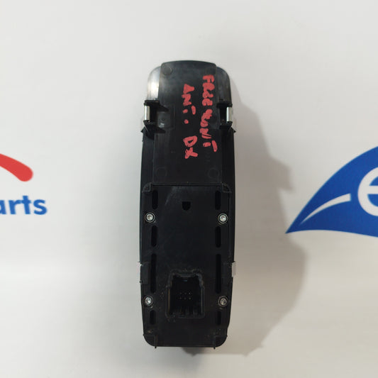 Pulsantiera anteriore dx Fiat Freemont 2011 codice:56046822ac ecoAC301