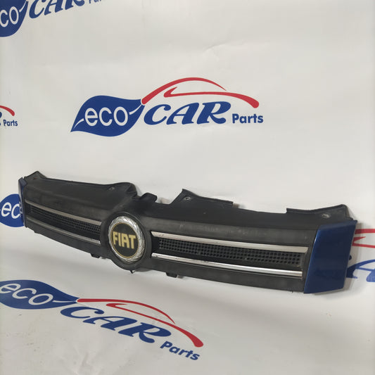 Fiat Panda 2006 Zentralgrill Blau ecoAG395