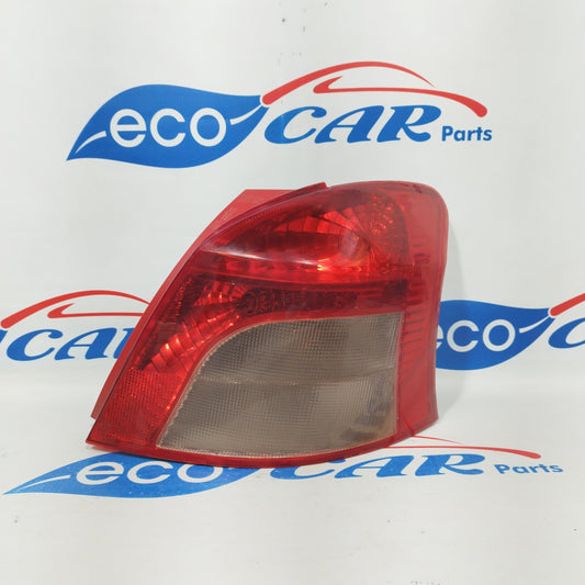Toyota Yaris 2006 ecoAC614 rechte Rückleuchte