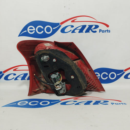 Toyota Yaris 2006 ecoAC614 rechte Rückleuchte