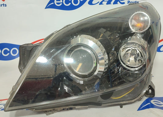 Left front light Opel Astra H xenon black background ecoAG597
