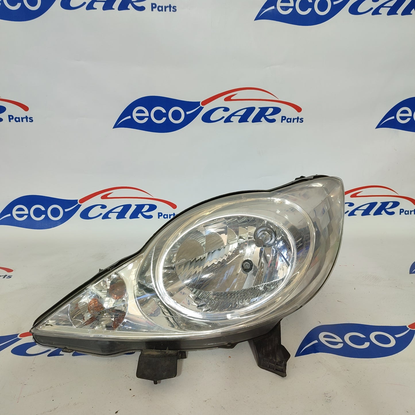 Left front light Peugeot 107 ecoAG629