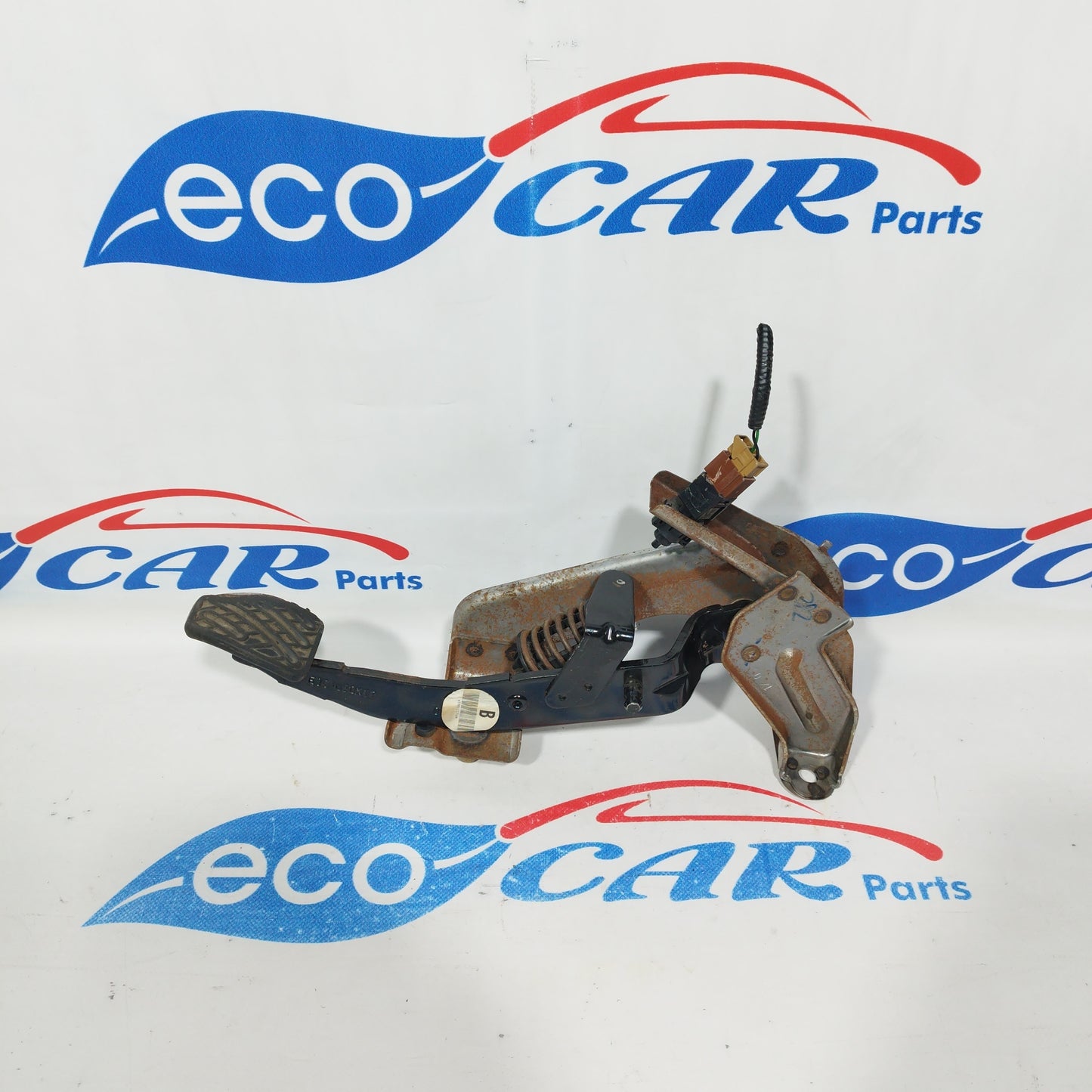 Pedal embrague Nissan Qashqai 2008 1.5dci codigo E001U50X11 ecoAC1018