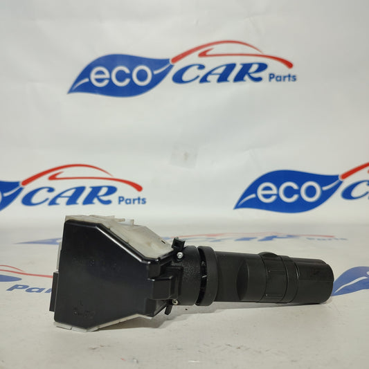 Left side headlight and indicator switch lever Nissan Qashqai 2013 ecoAG722