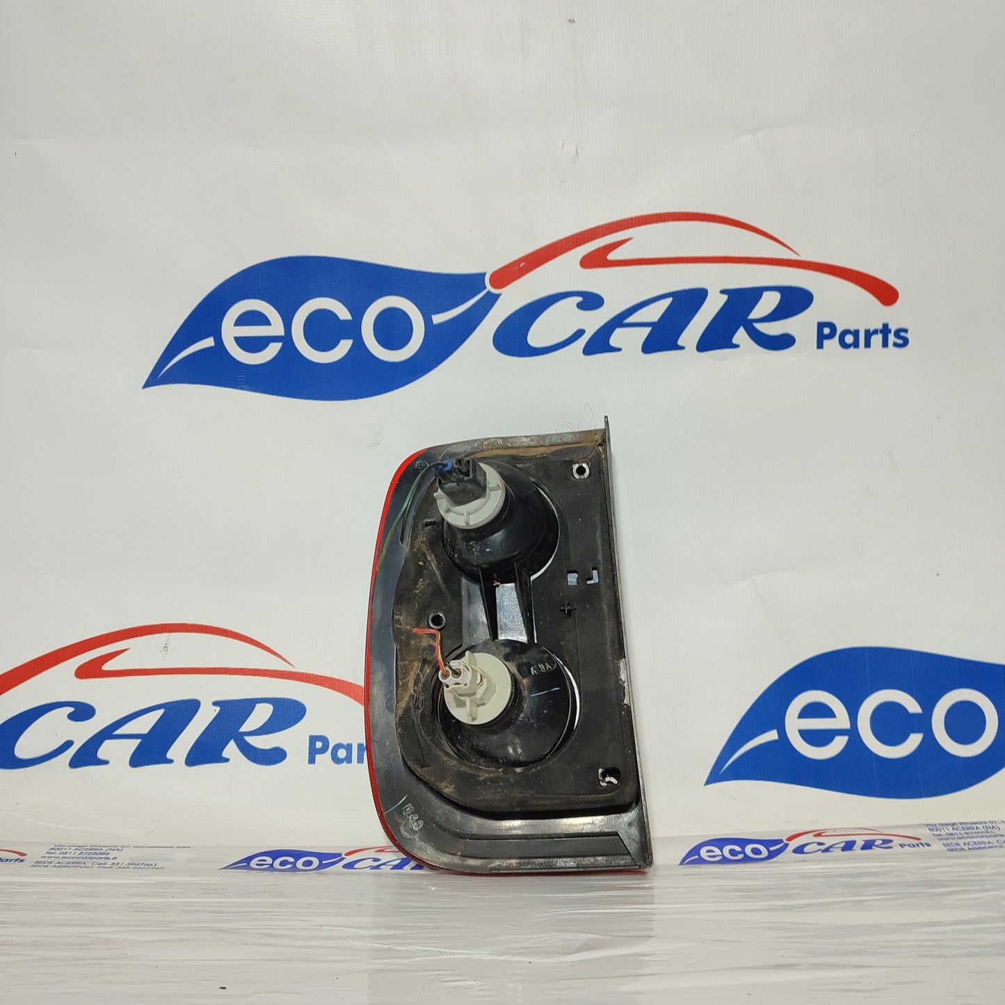 Land Rover Freelander 2005 ecoAG804 right rear light