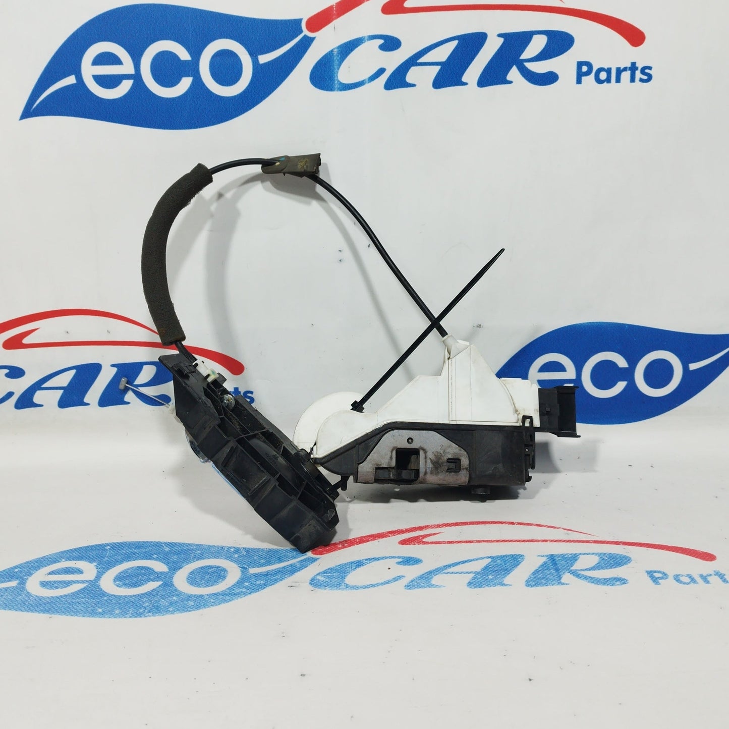 Left front lock Citroen C3 2012 6 pin code: a048069 ecoAC1436