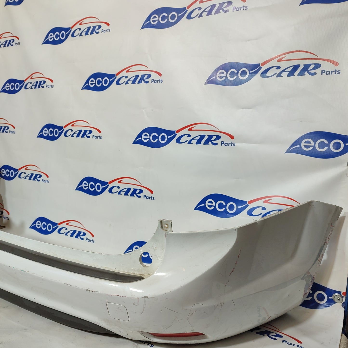 Paraurti posteriore bianco Ford Focus sw 2010 ecoAG821