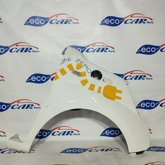 Weißer rechter Kotflügel Fiat Fiorino 2011 ecoAG853