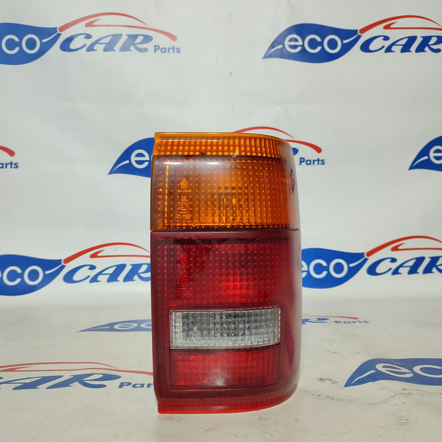 Toyota 4Runner 1995 ecoAG932 rechte Rückleuchte