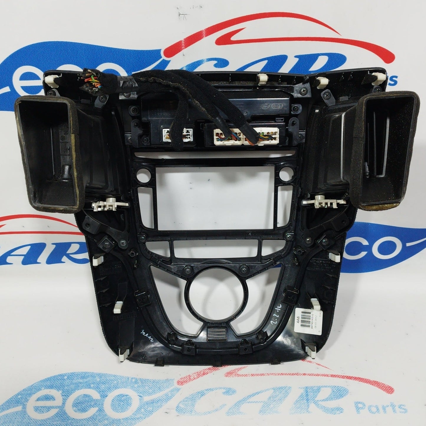 Consola central Hyundai IX20 2012 codigo 84743-1k000 ecoAC2308