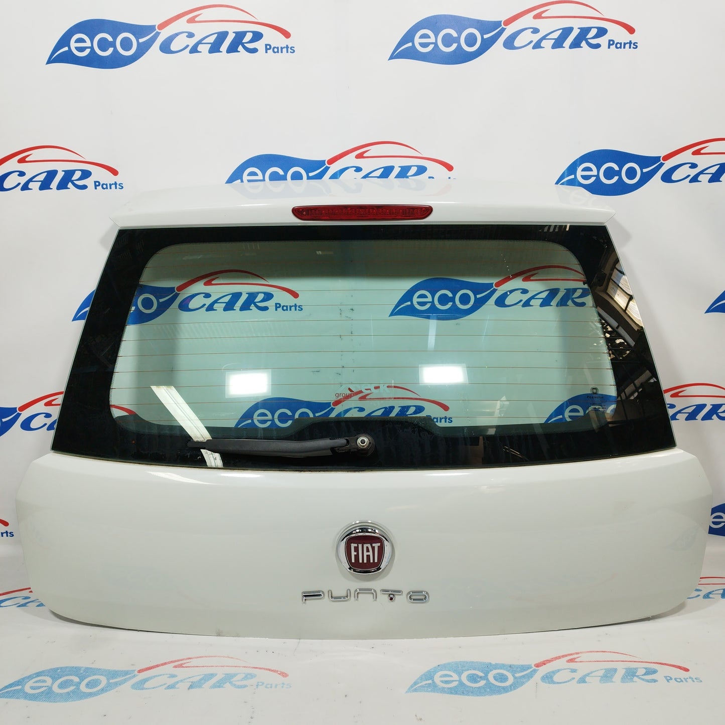 Weißer Fiat Punto Evo Lounge/Straße mit Heckklappe, Baujahr 2014, ecoAC2392