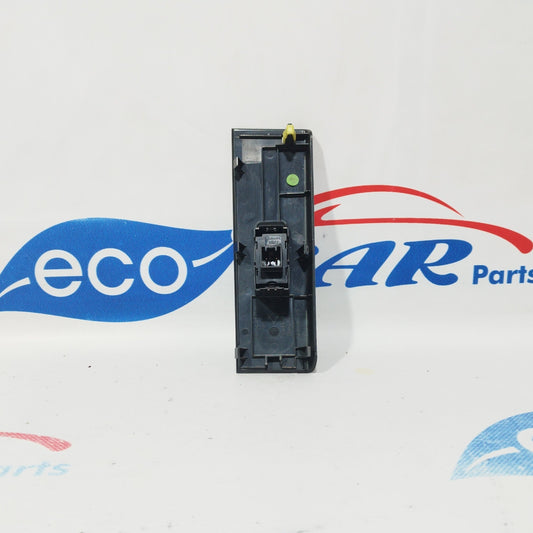 Front right control panel Toyota Corolla Verso 2007 code: 74231-0f030 ecoAC2554