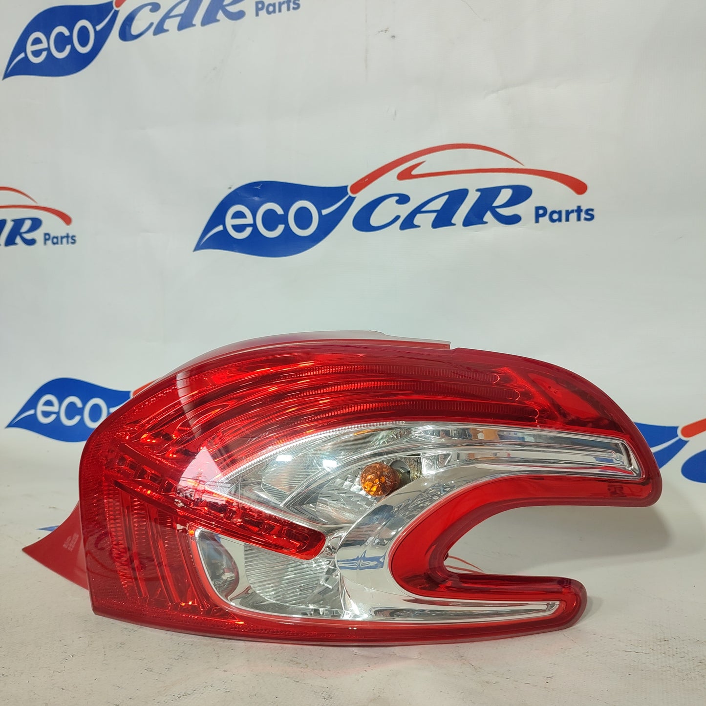 Fanale posteriore dx Peugeot 208 2014 ecoAG1144