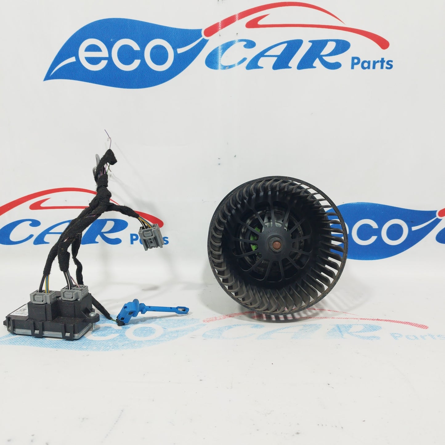 Interior heater fan Ford Mondeo 2010 code 6g9t-18456-aa with 2 pin ecoAC2784 resistor