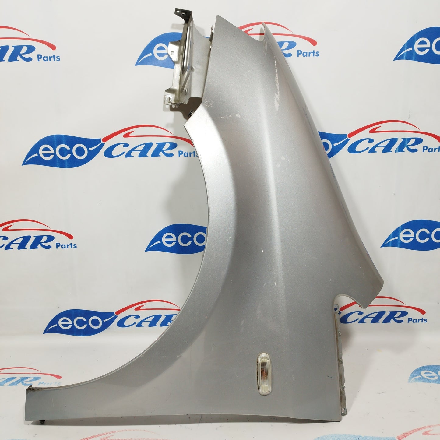 Silver gray left mudguard Fiat Idea 2006 ecoAC2884