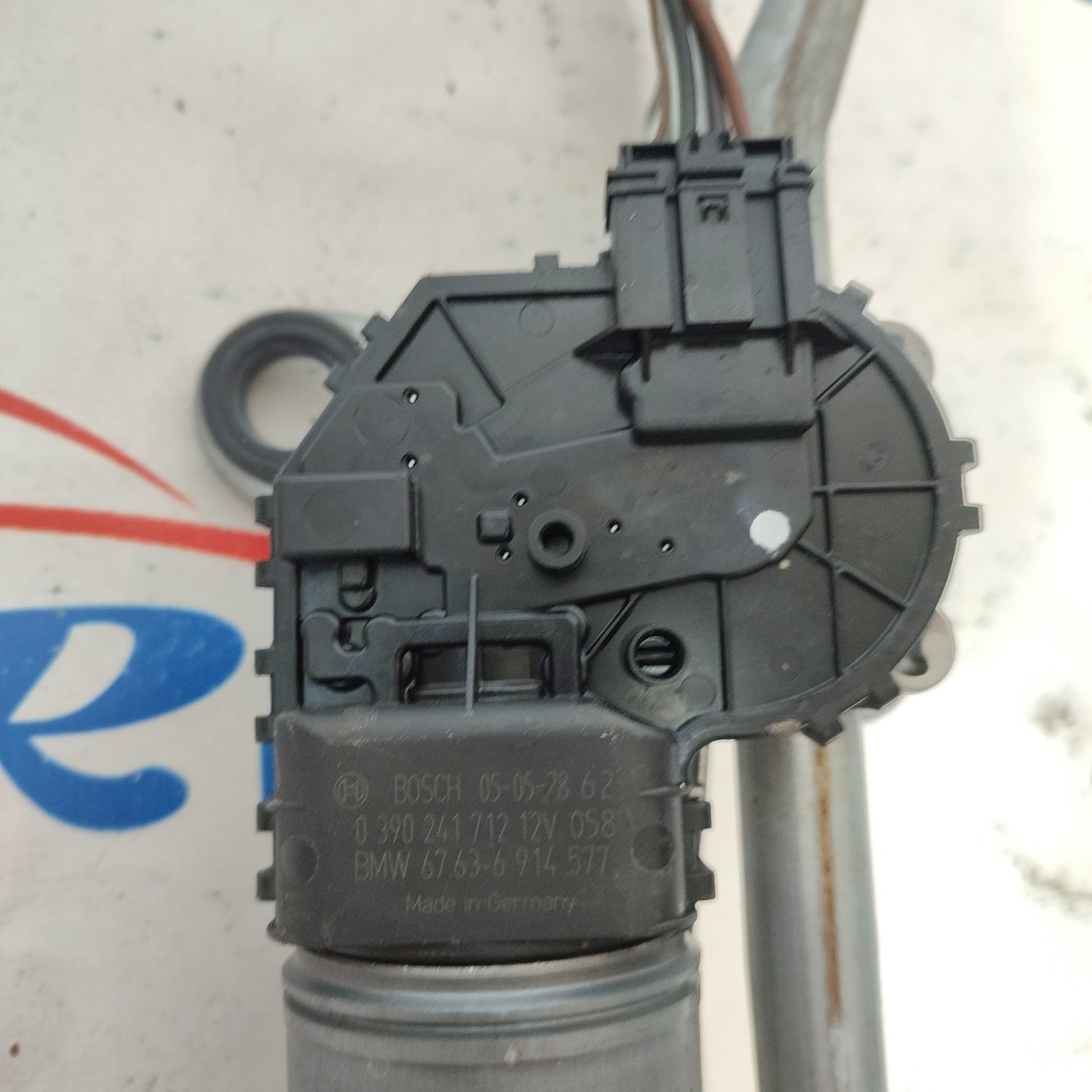 BMW X3 2006 Frontscheibenwischermotor 4-adrig Teilenummer 0390241712 ecoAG1253